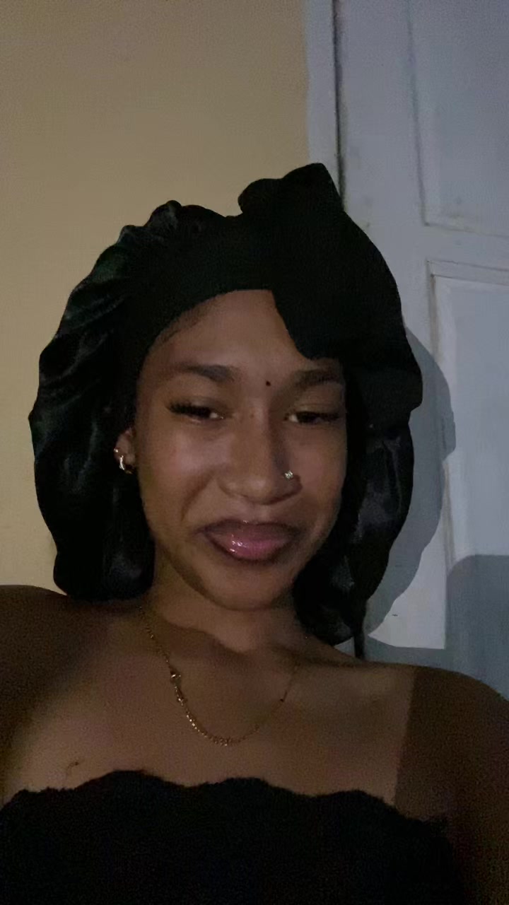 @𝒞𝒶𝓁𝒾🫧🪷