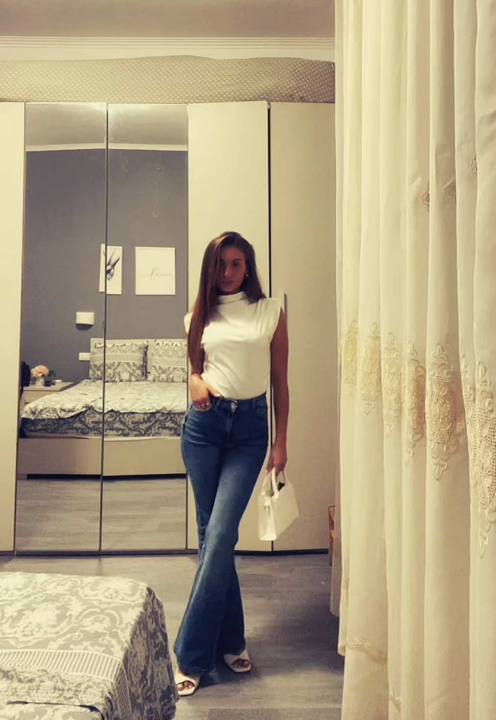 @saraskendaj