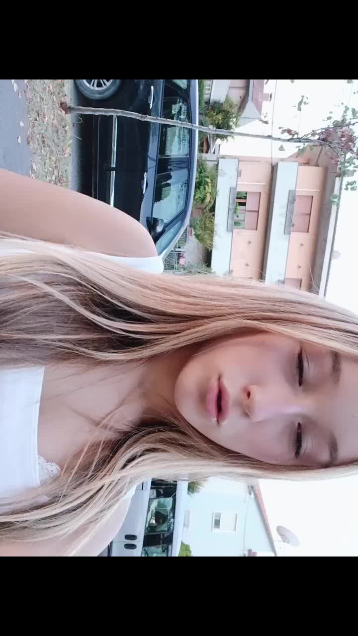 @mia🖤