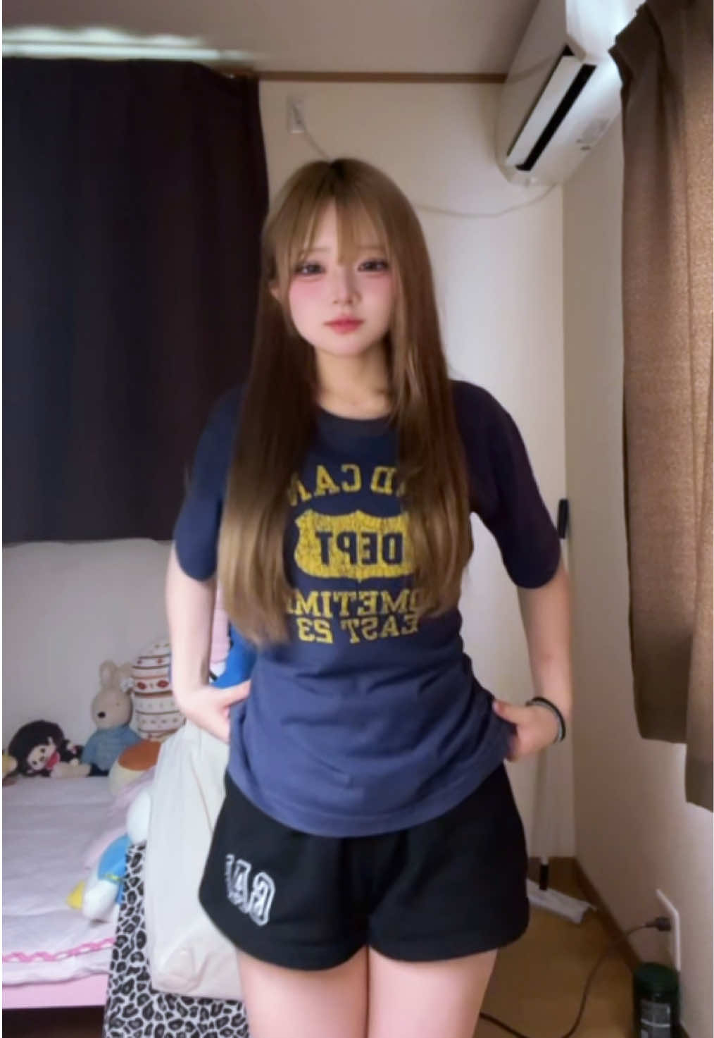 @にょっ。