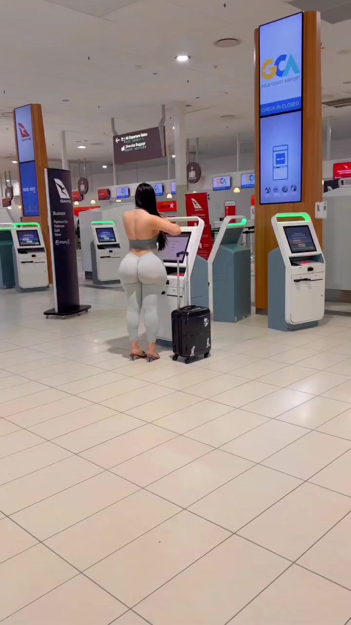 @Estelita