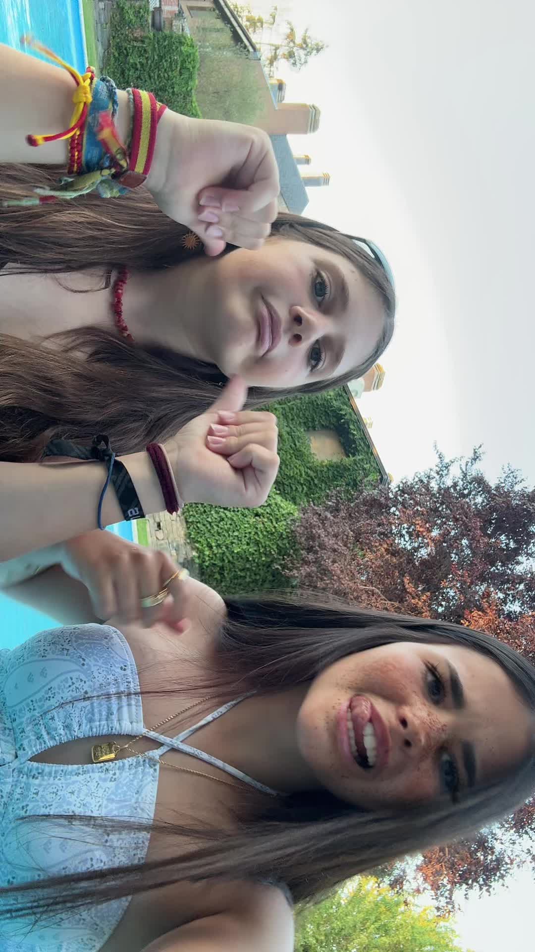 @elenita