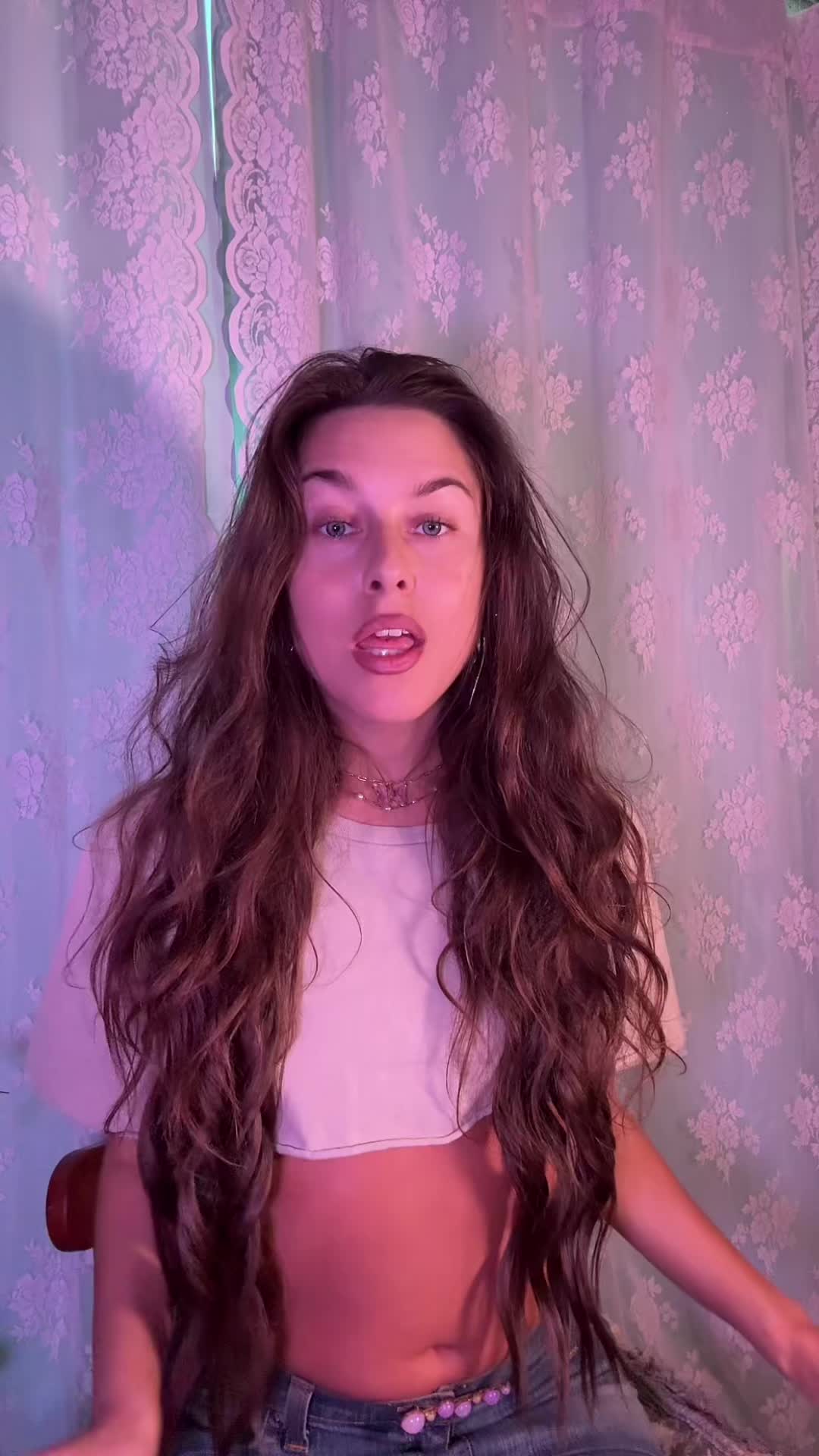 @sabrinaflowerbed