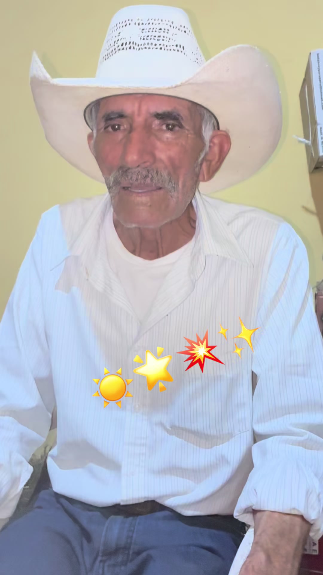 @Brillando desde el rancho✨