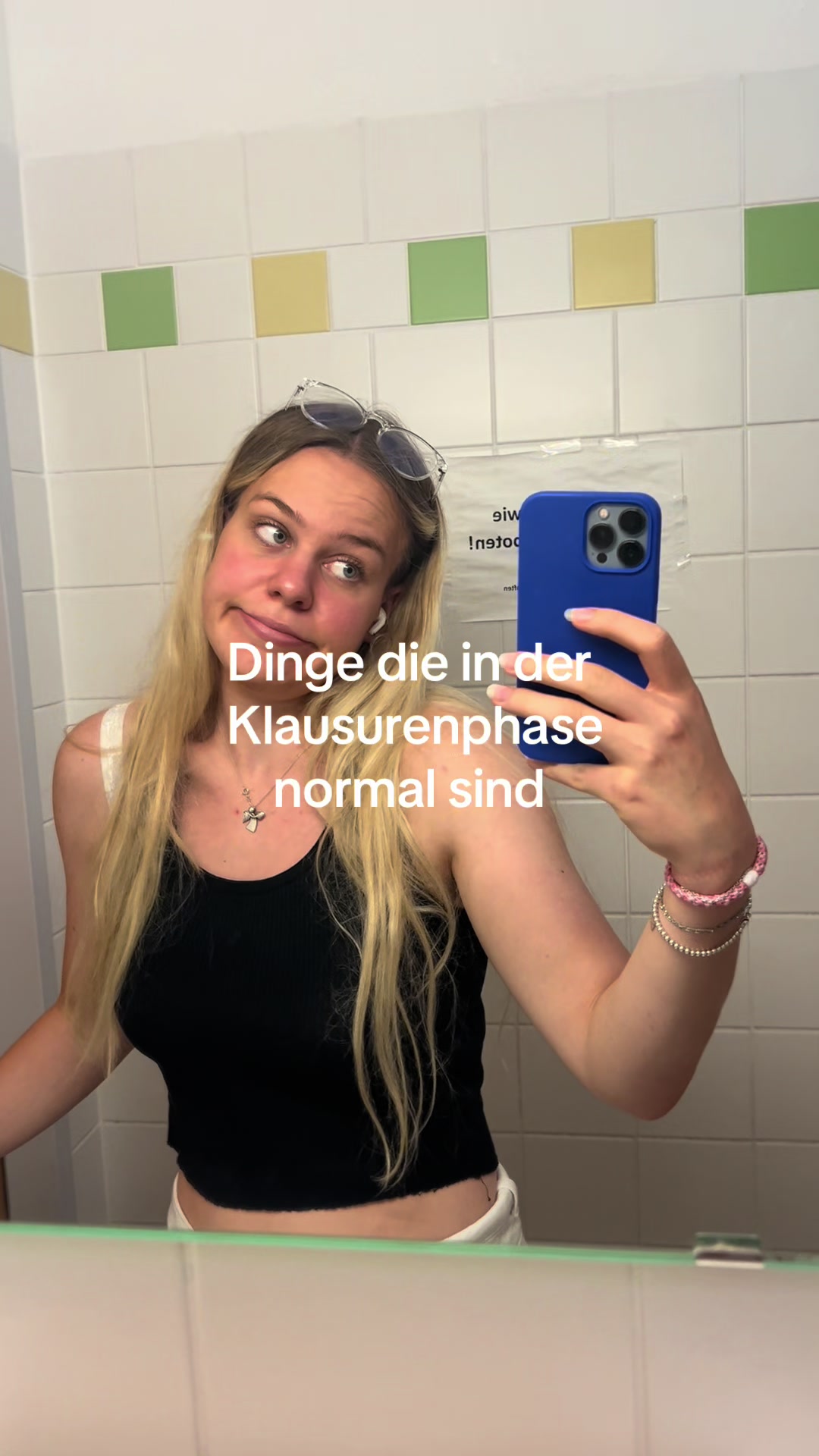 @Lara