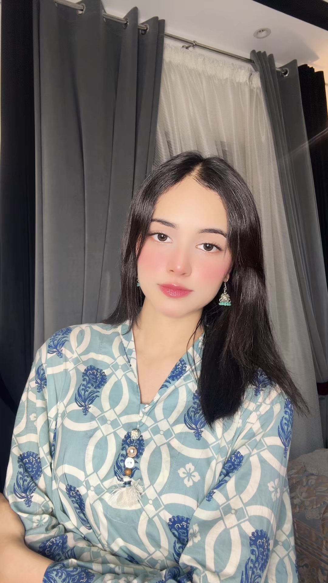 @Alisha_Shah❤️✨