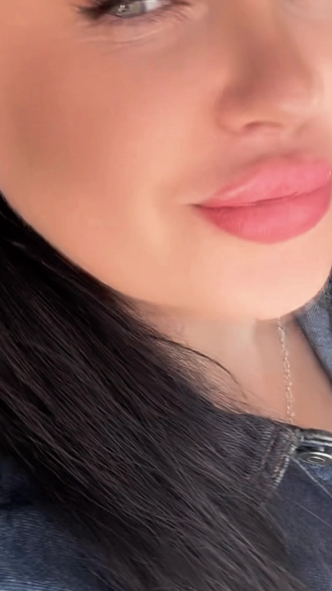 @onelia