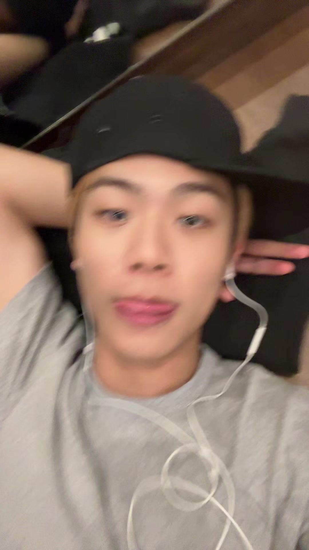@ผมง่วงครับ
