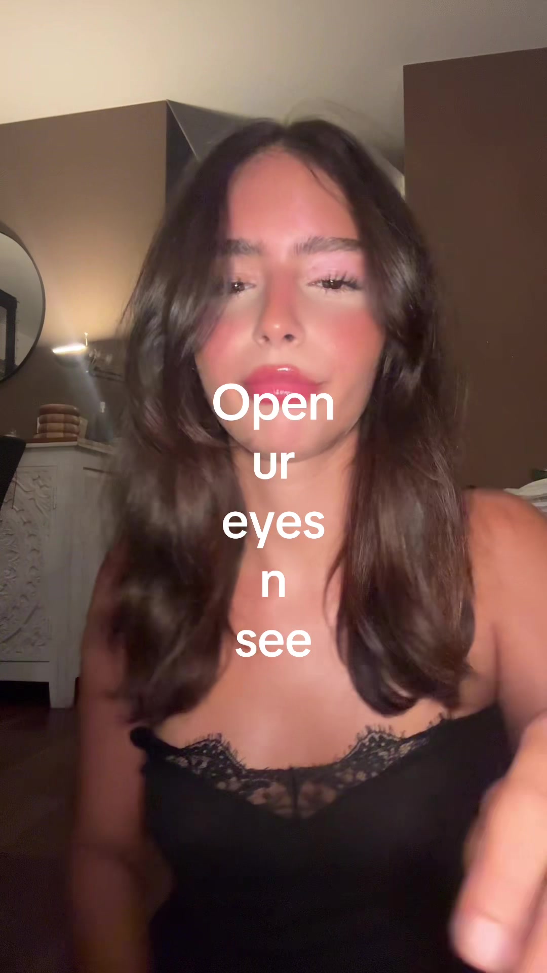 @sherelyi