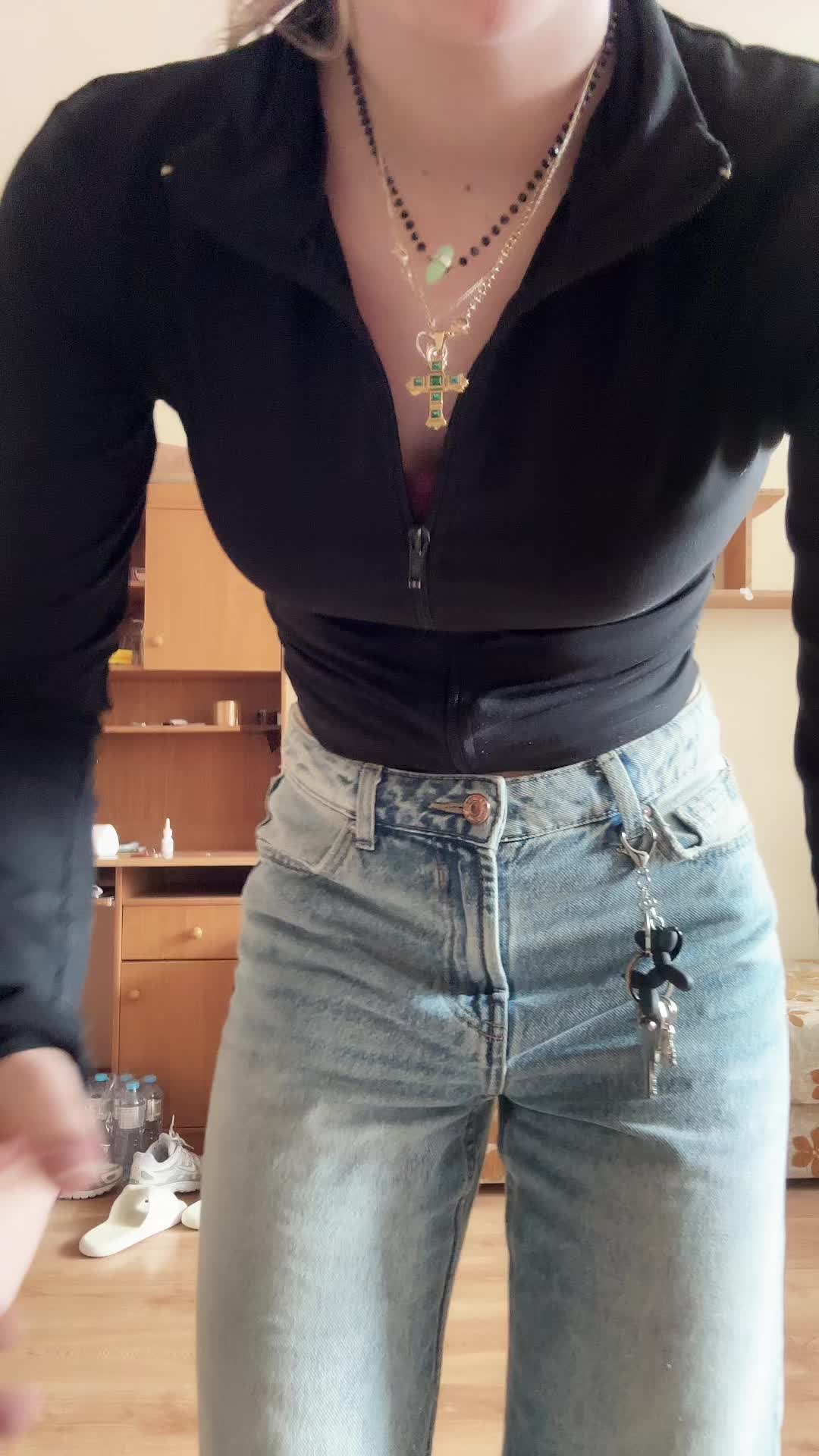 @kiniaa_
