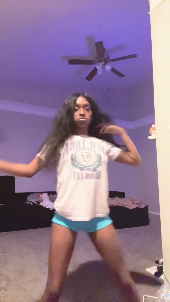 @Brenaagurlll