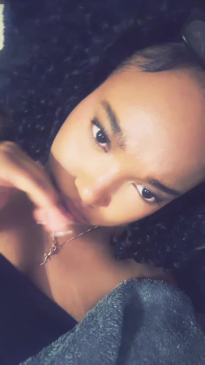 @𝒜𝓃𝓃𝒾𝓉𝒾𝒶 ✞