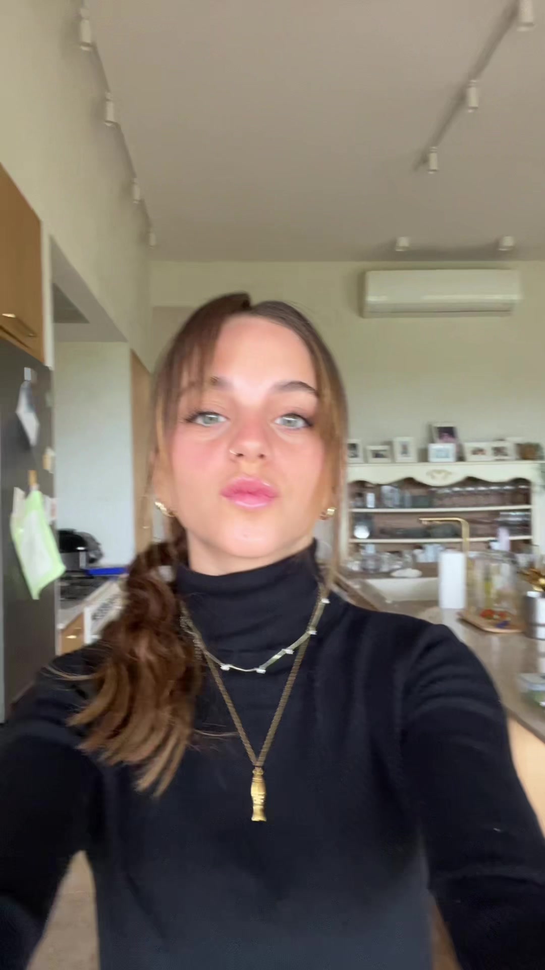 @Neomi_Shai8