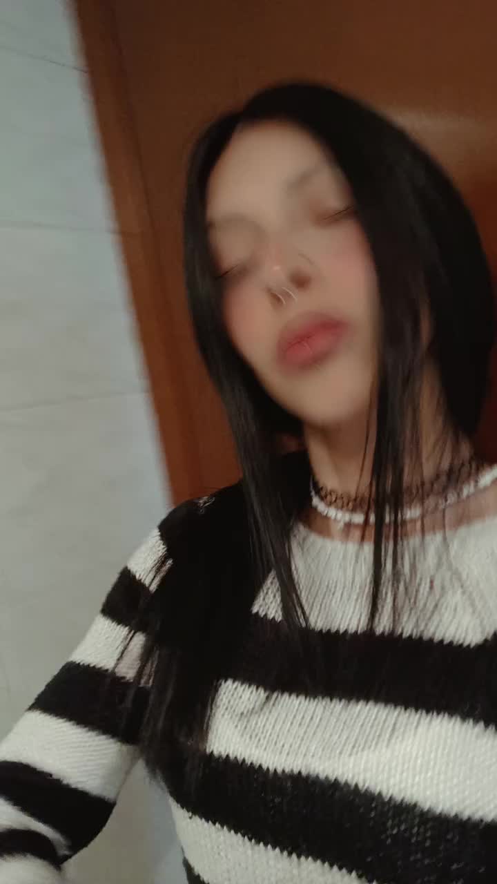 @Jeyy