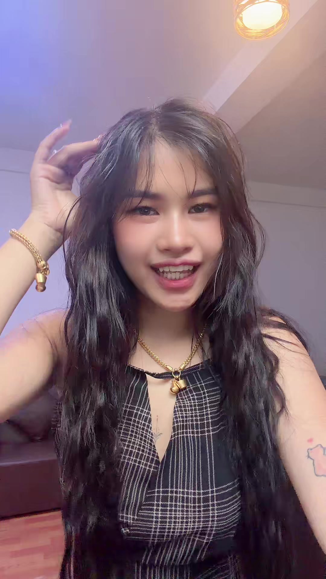 @🌹Eaint Myat Official🦂☘️