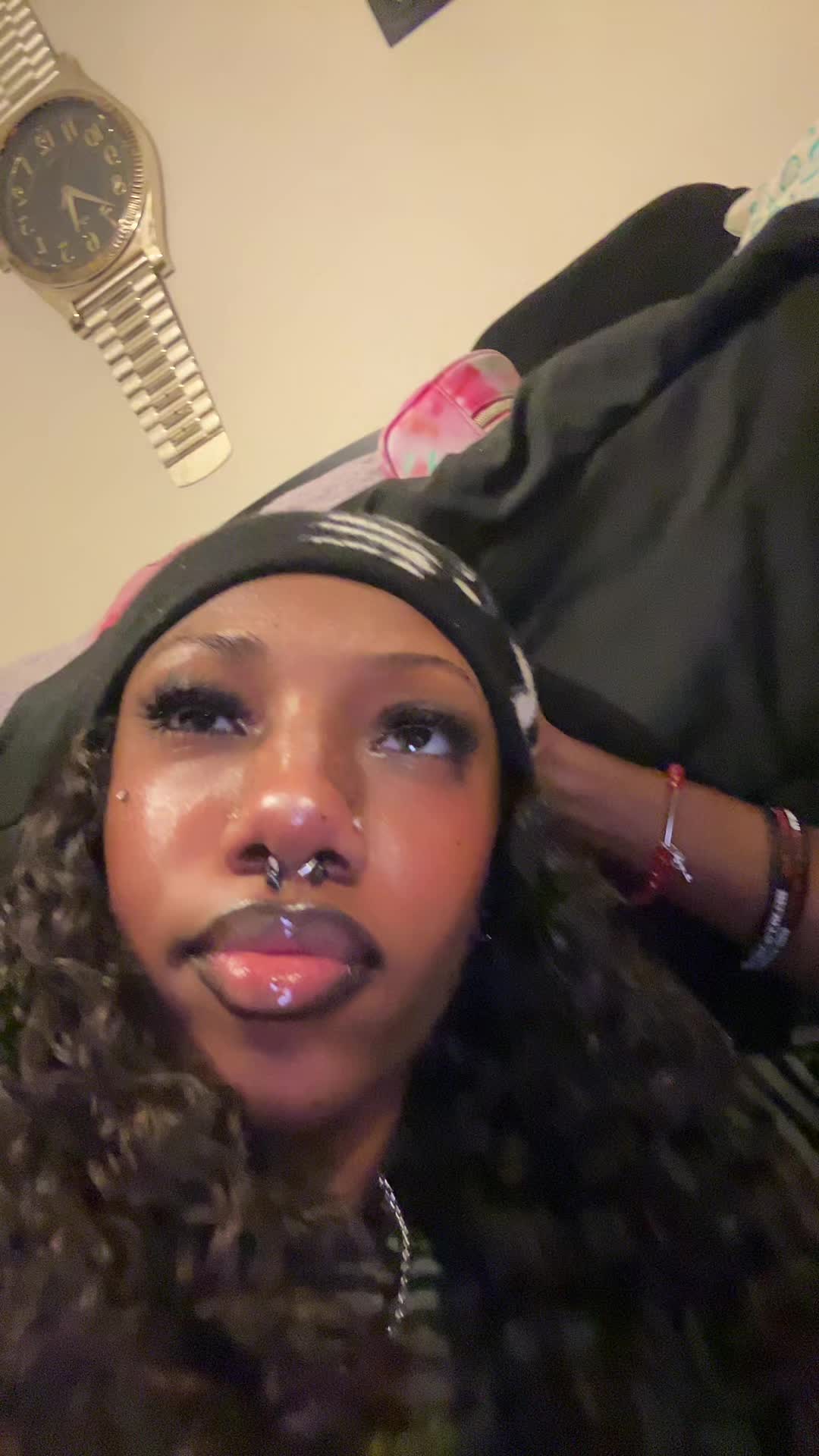 @sh3vix3n