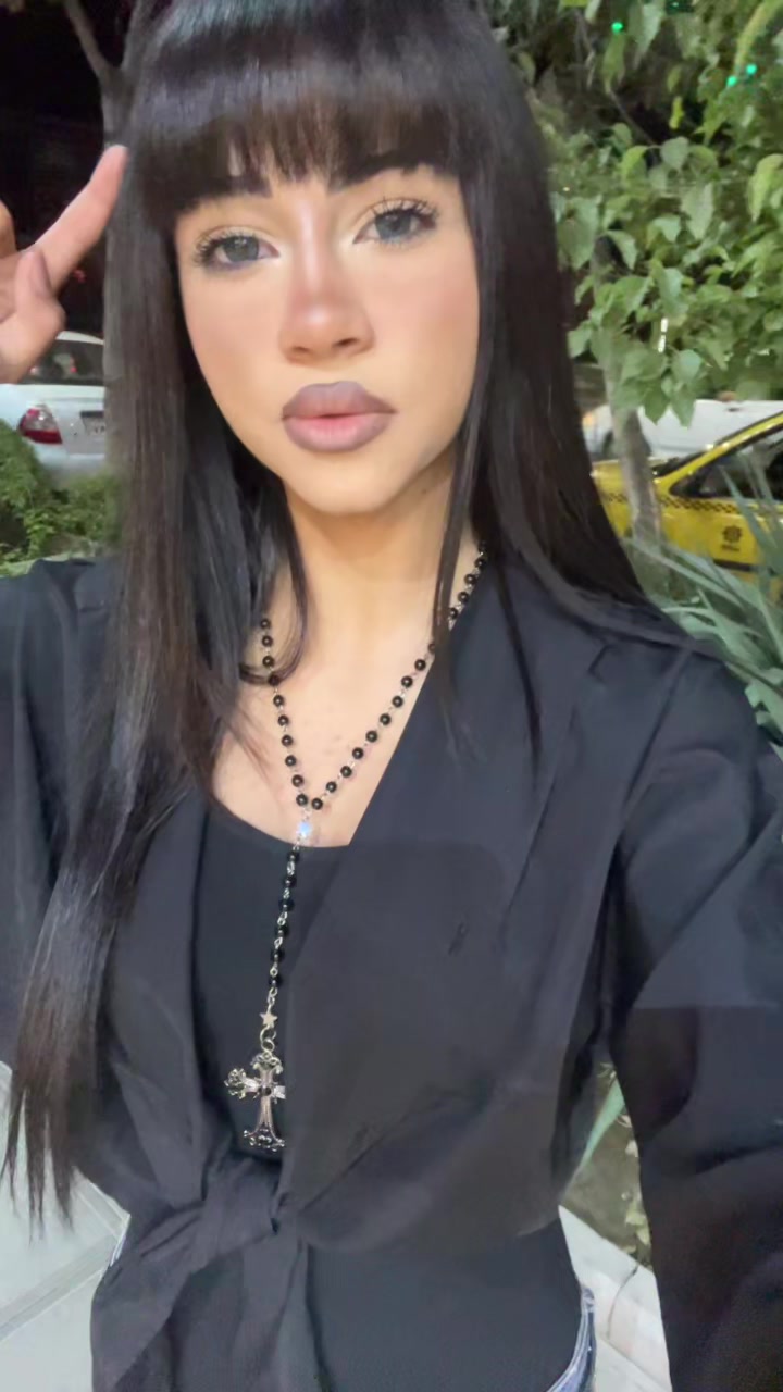 @Kiana8k
