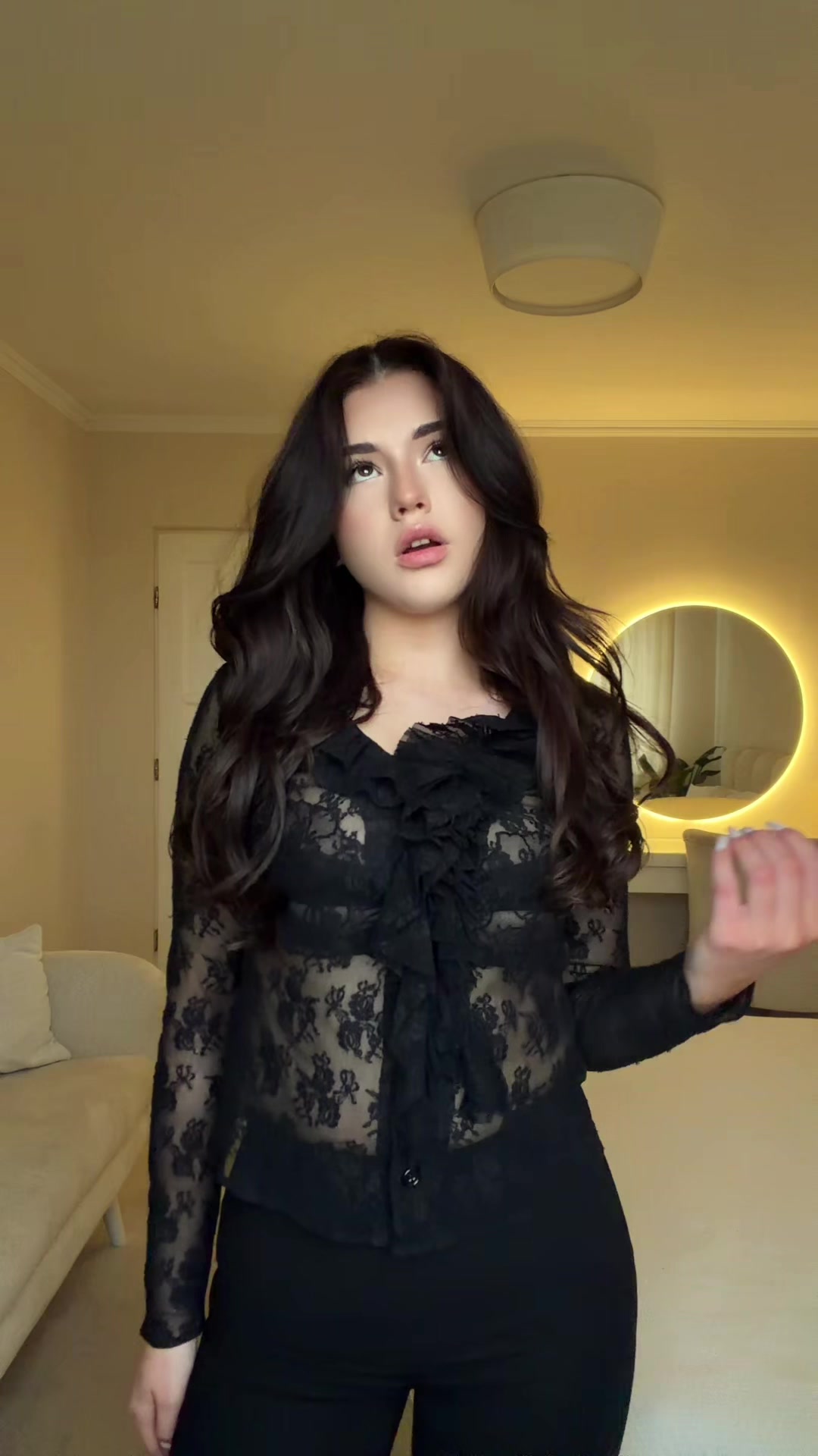 @𝐄𝐦𝐦𝐚