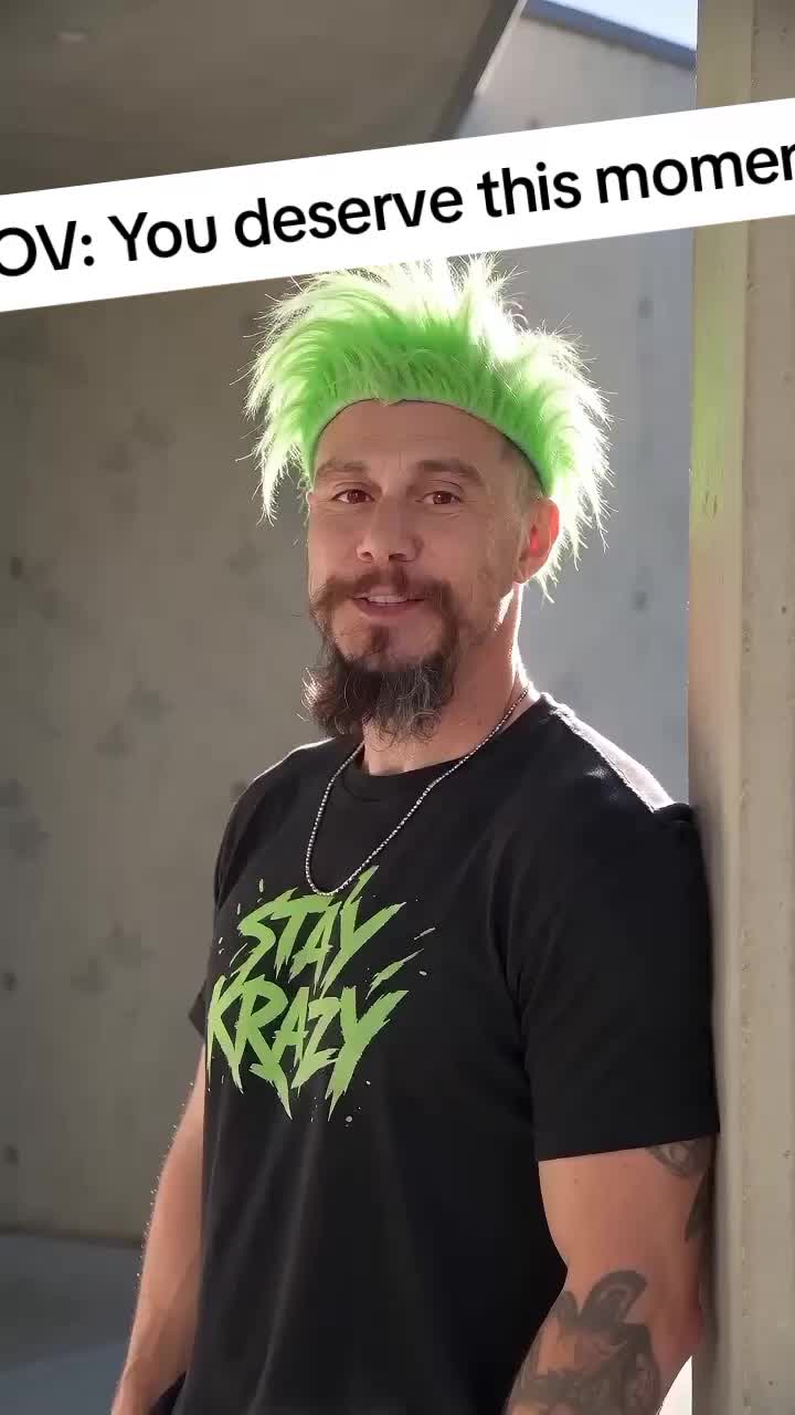 @🤪KrAzY🤪Mike C-Hawk💙💚