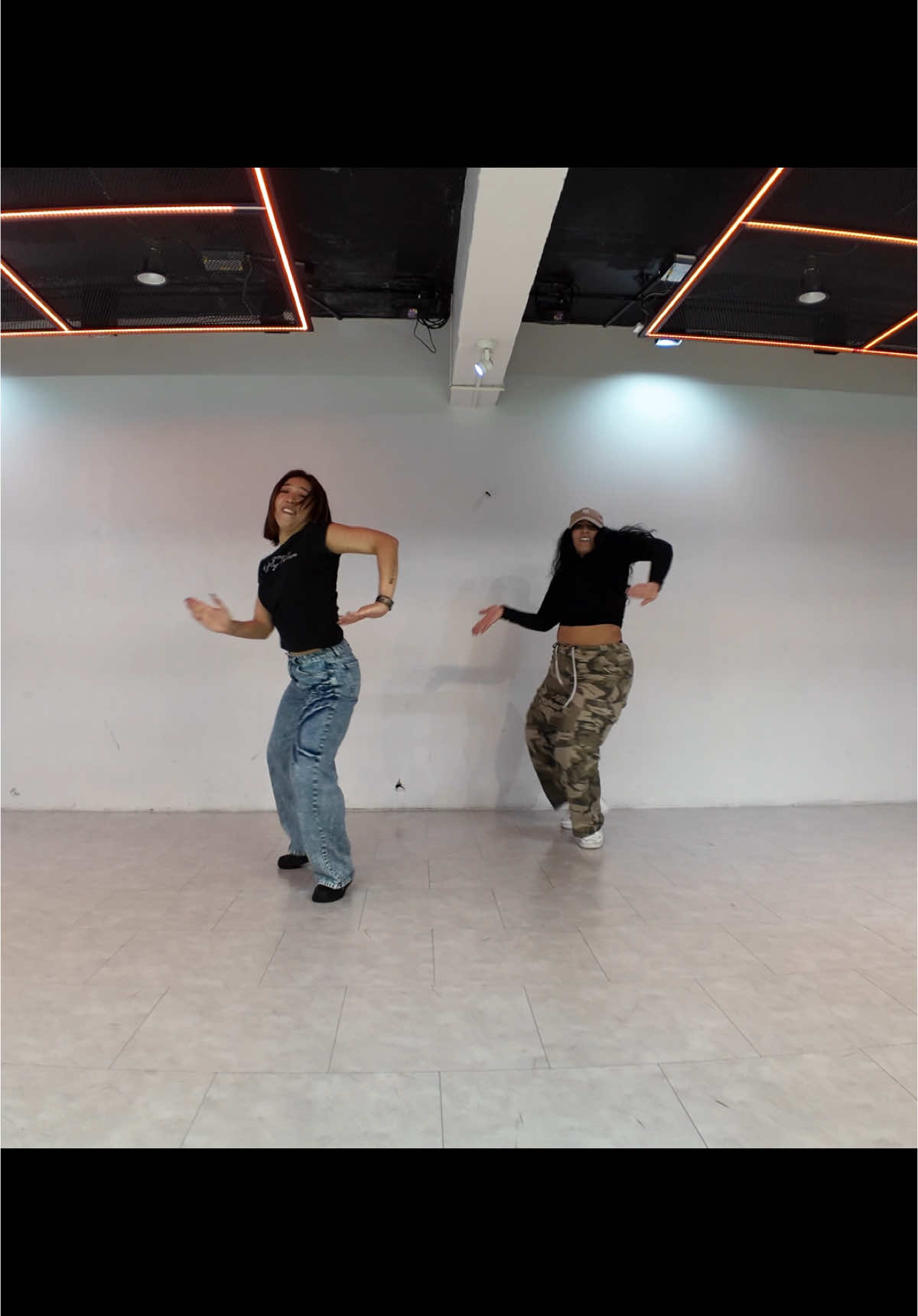@Diana ديانا 다이아나 ⴷⵉⴰⵏⴰ