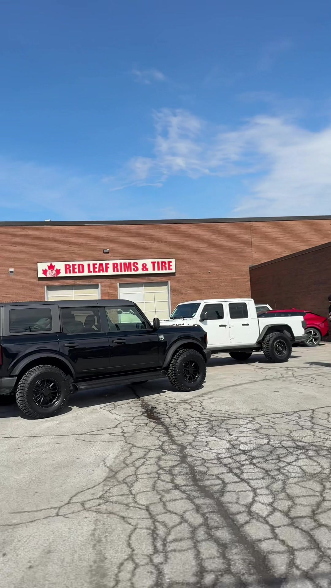 @Red Leaf Rims & Tire