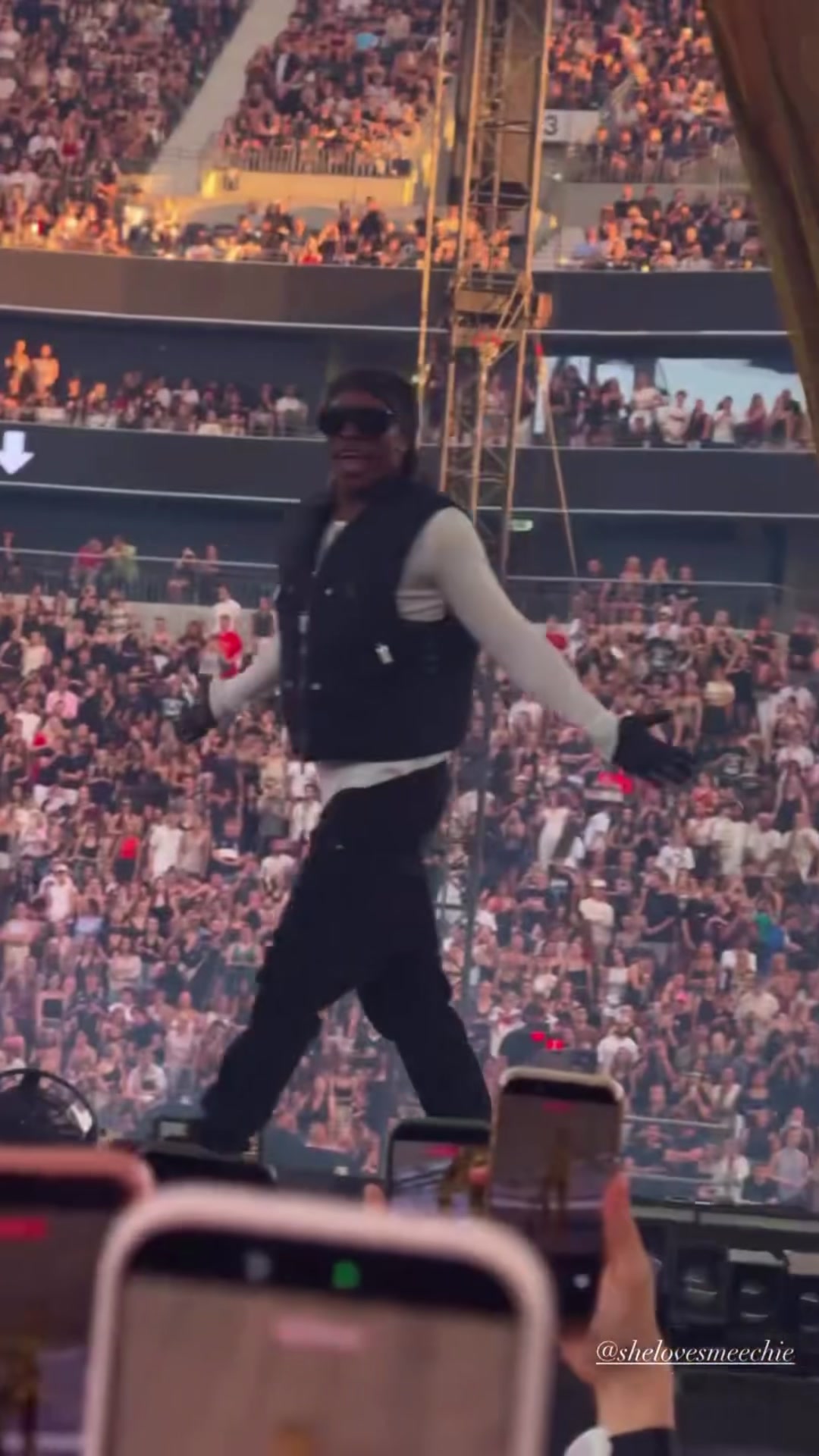 @SheLovesMeechie