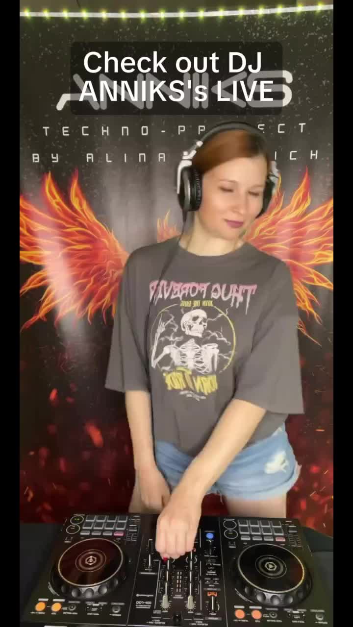 @Liquid Glitches