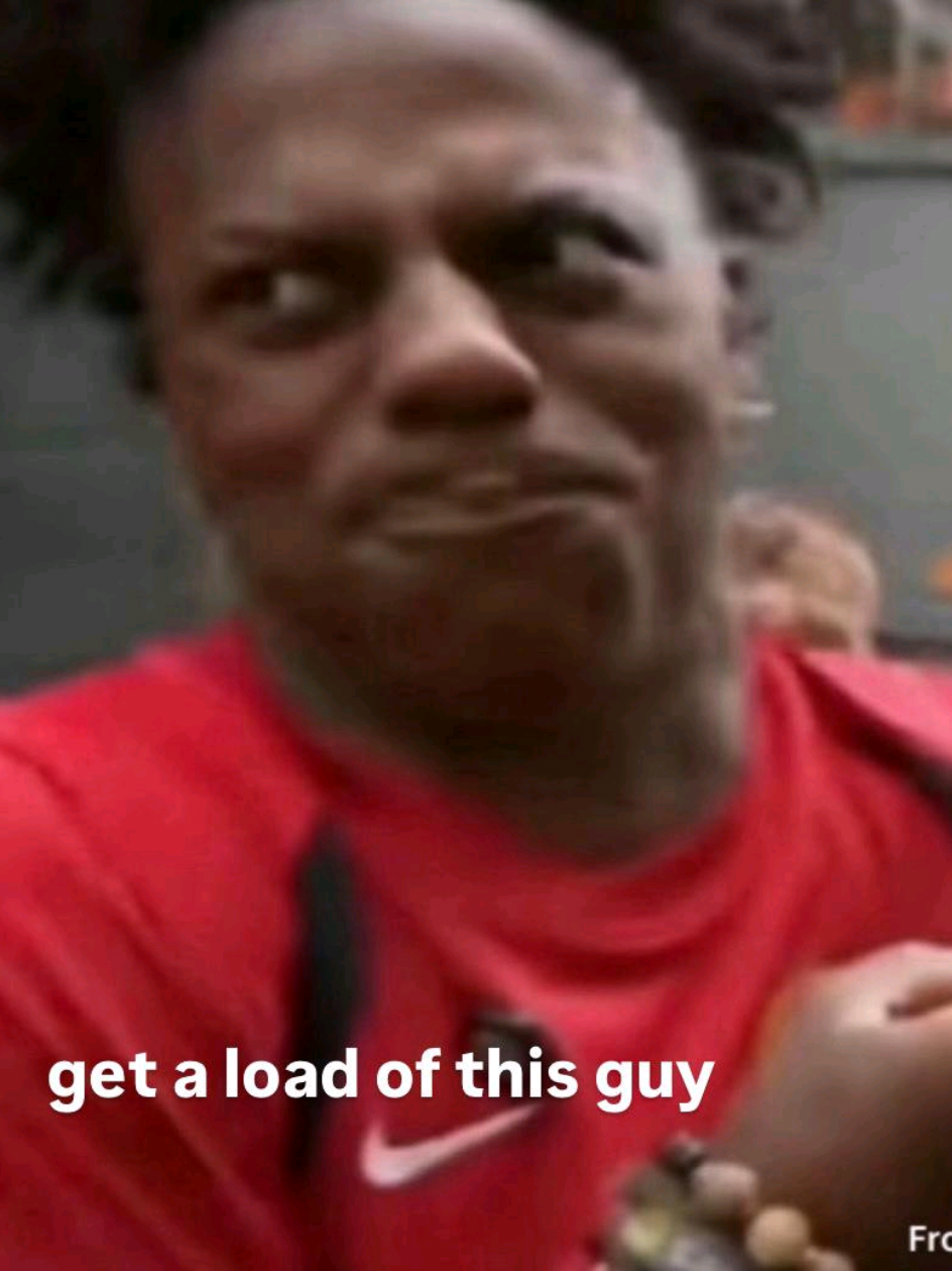 @⃟