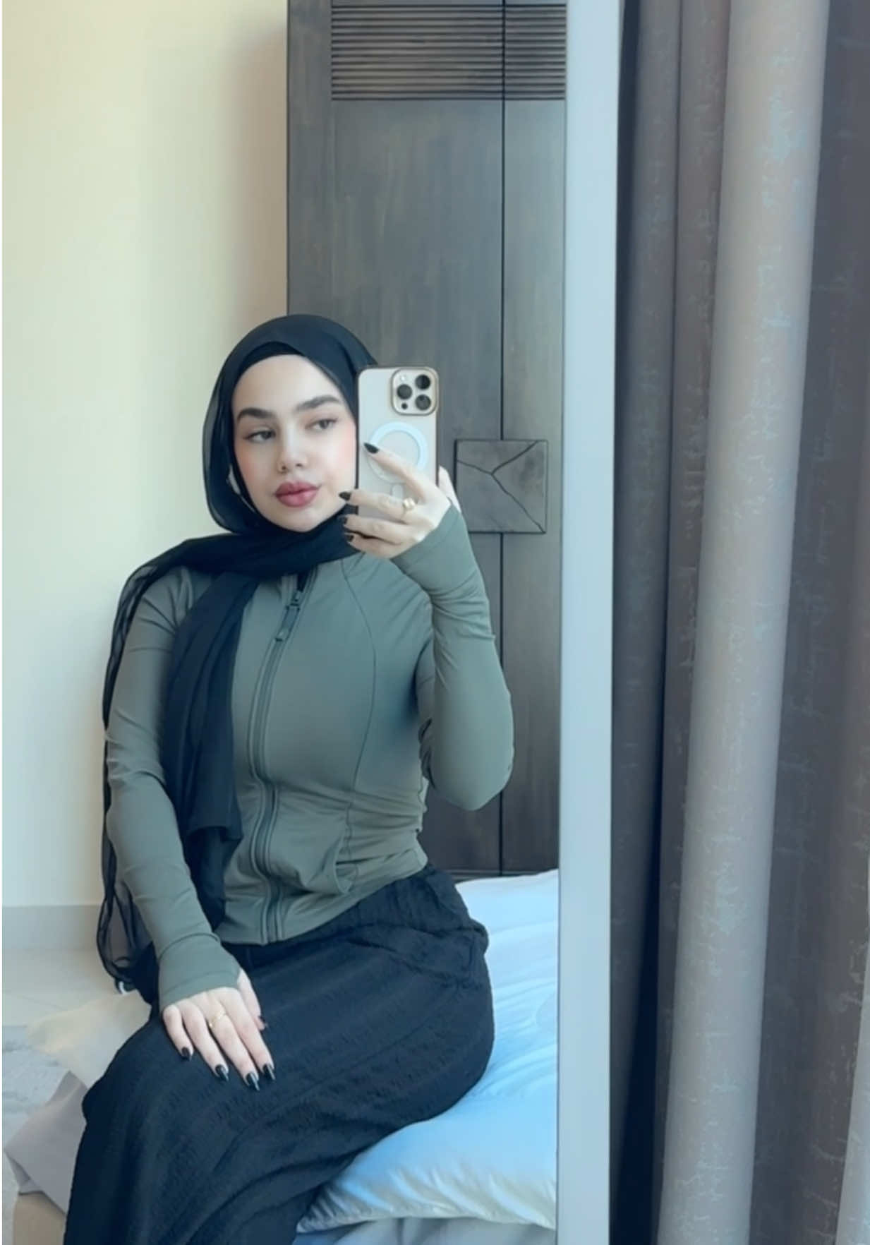 @AYUYA🌚