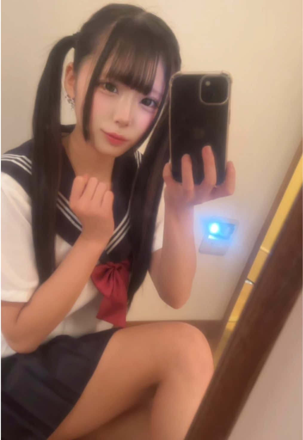 @なな