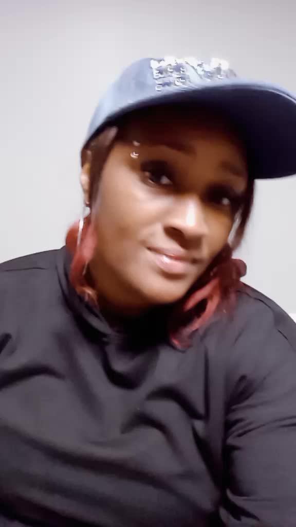 @Mizz_Birdie502