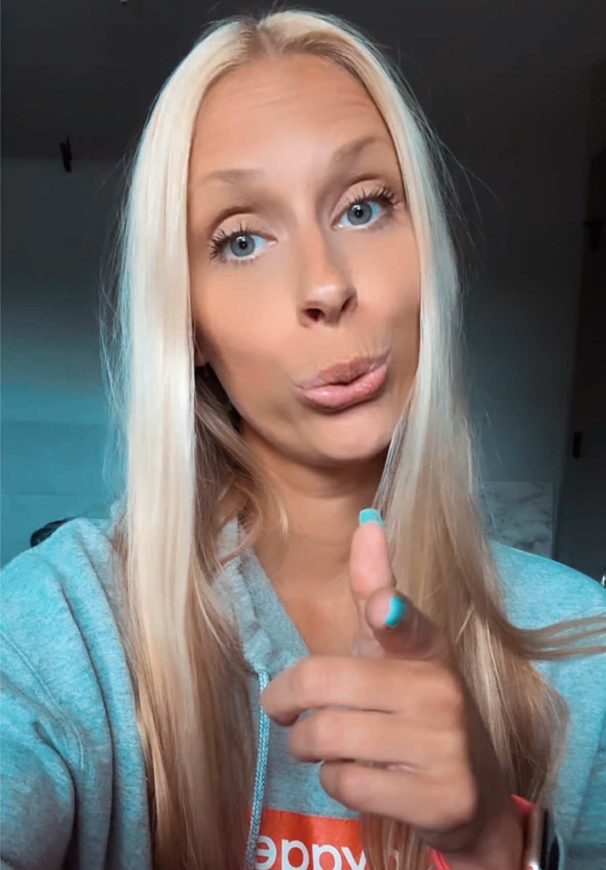 @Ariana Neff