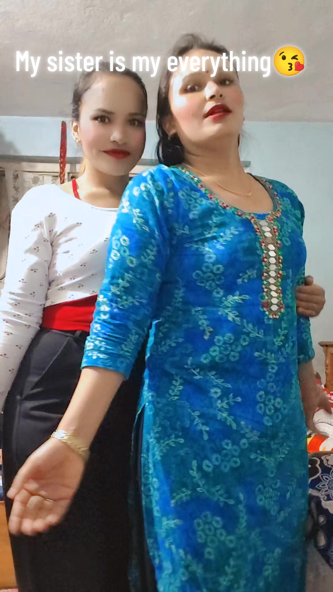 @kaviya❤️👑🌸🌸