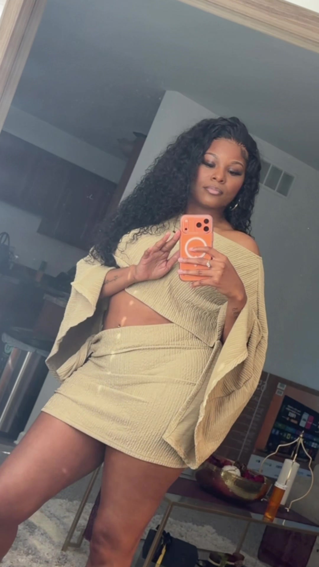 @khirabeee
