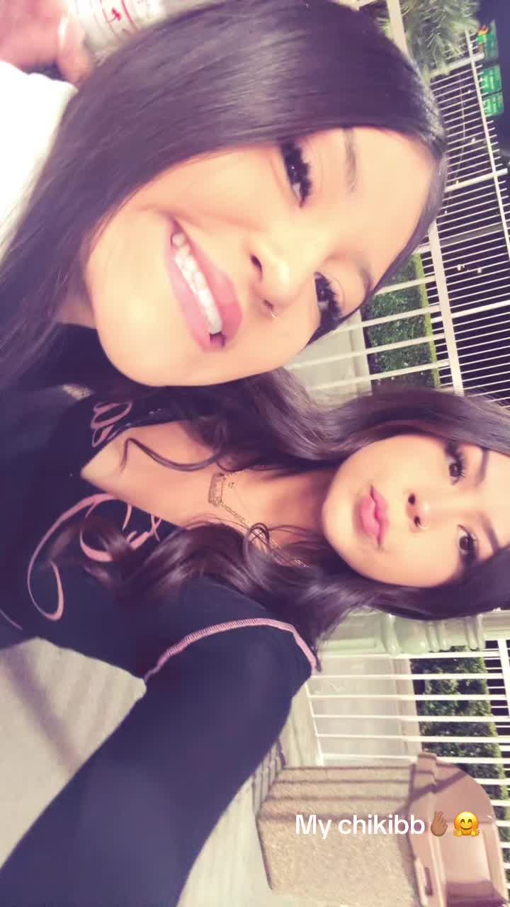 @Valeria