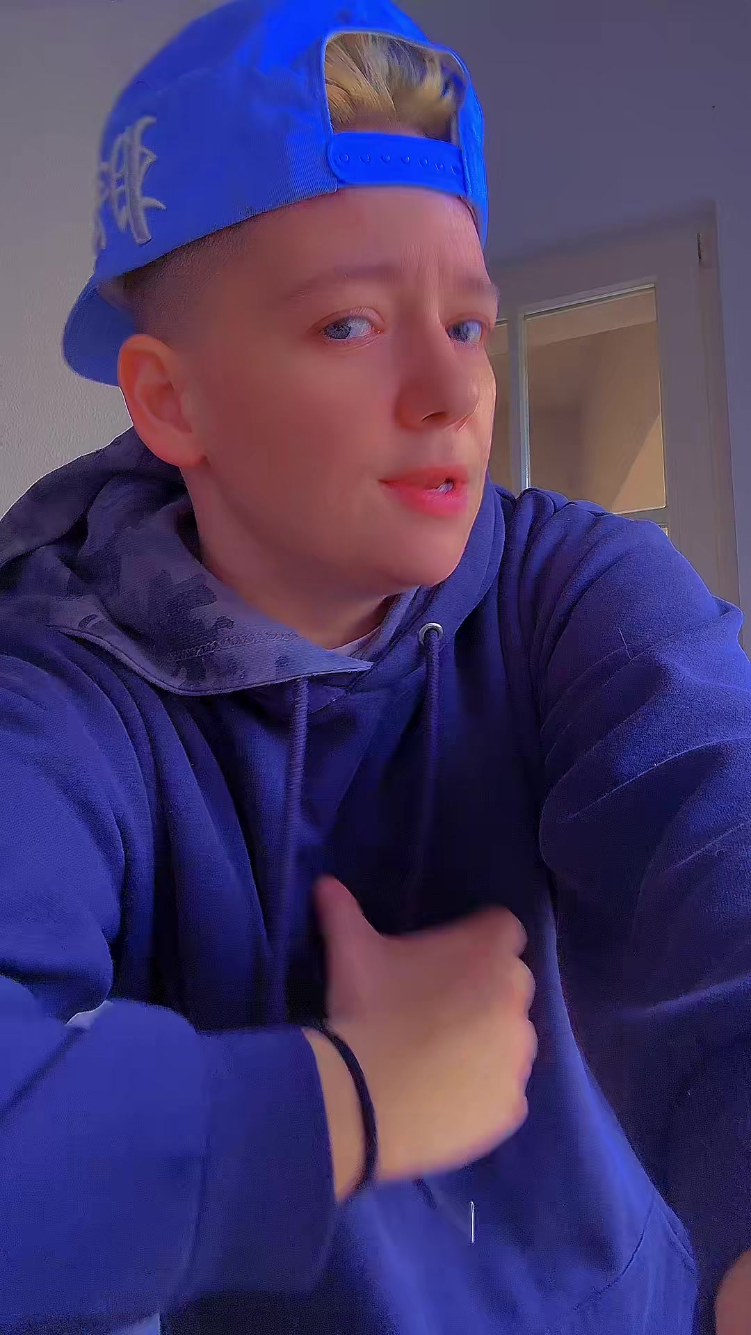 @༒☬ƤђøєηᎥx☬༒