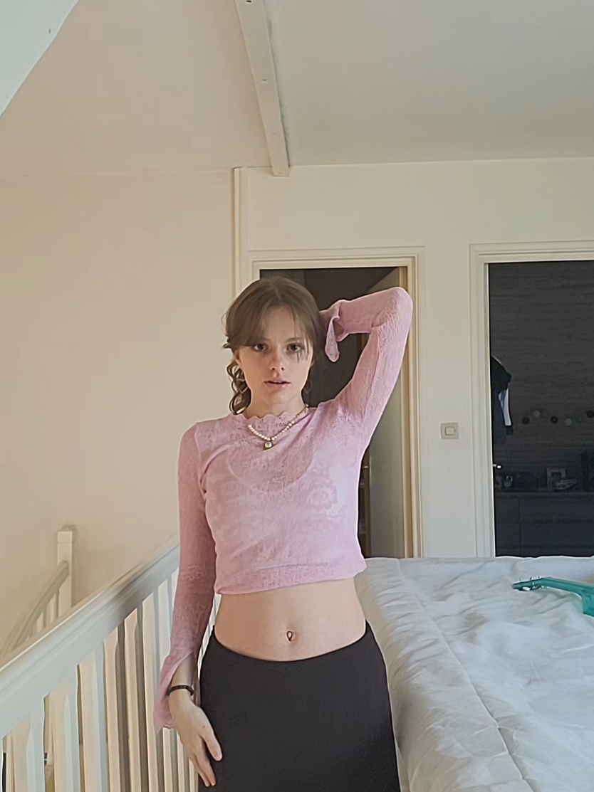 @Chlo ✨️