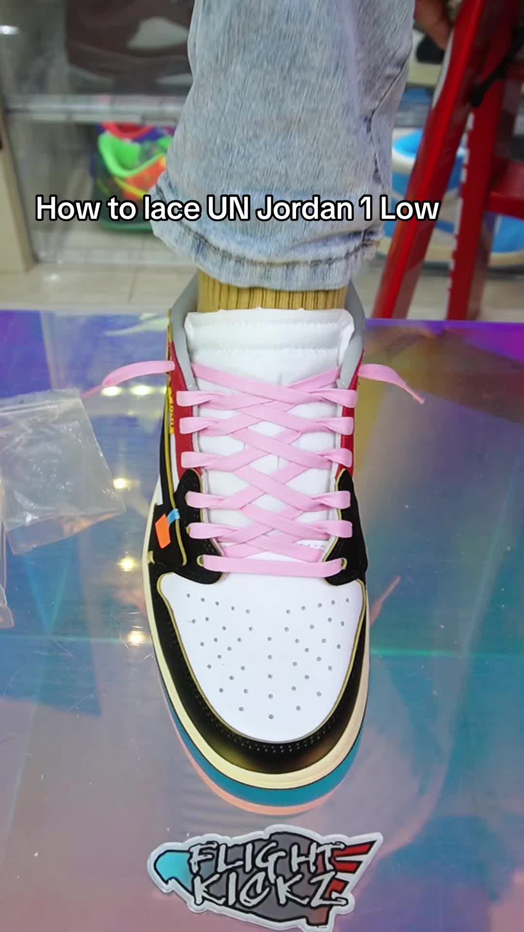 @Lacedsneaker