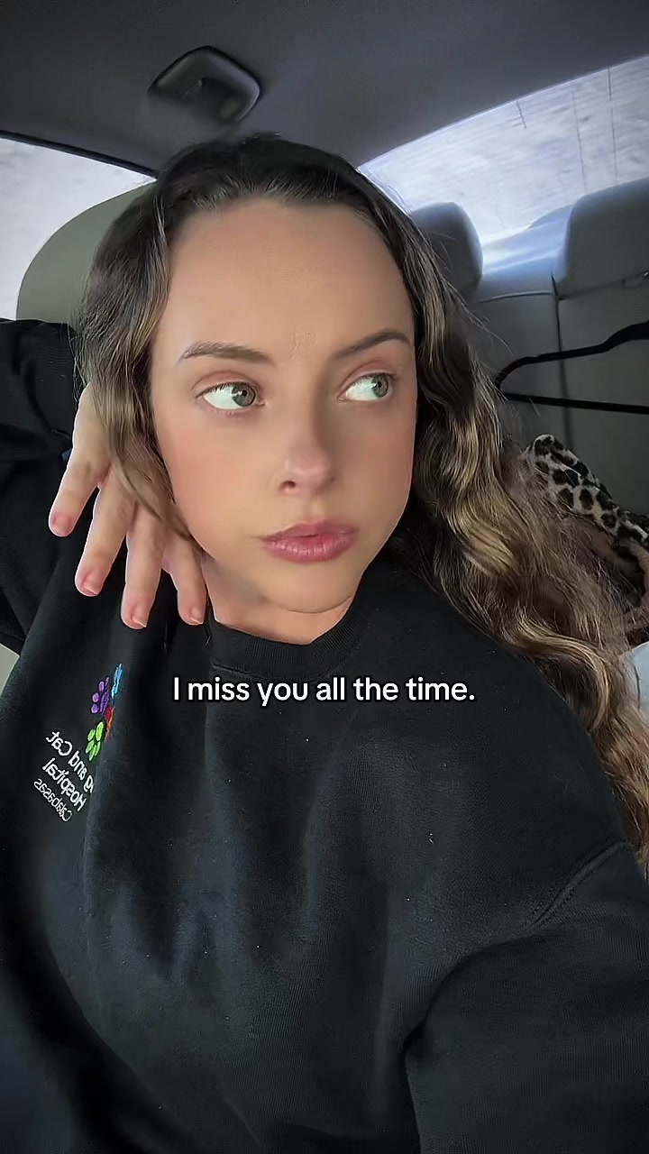 @Ash🍒