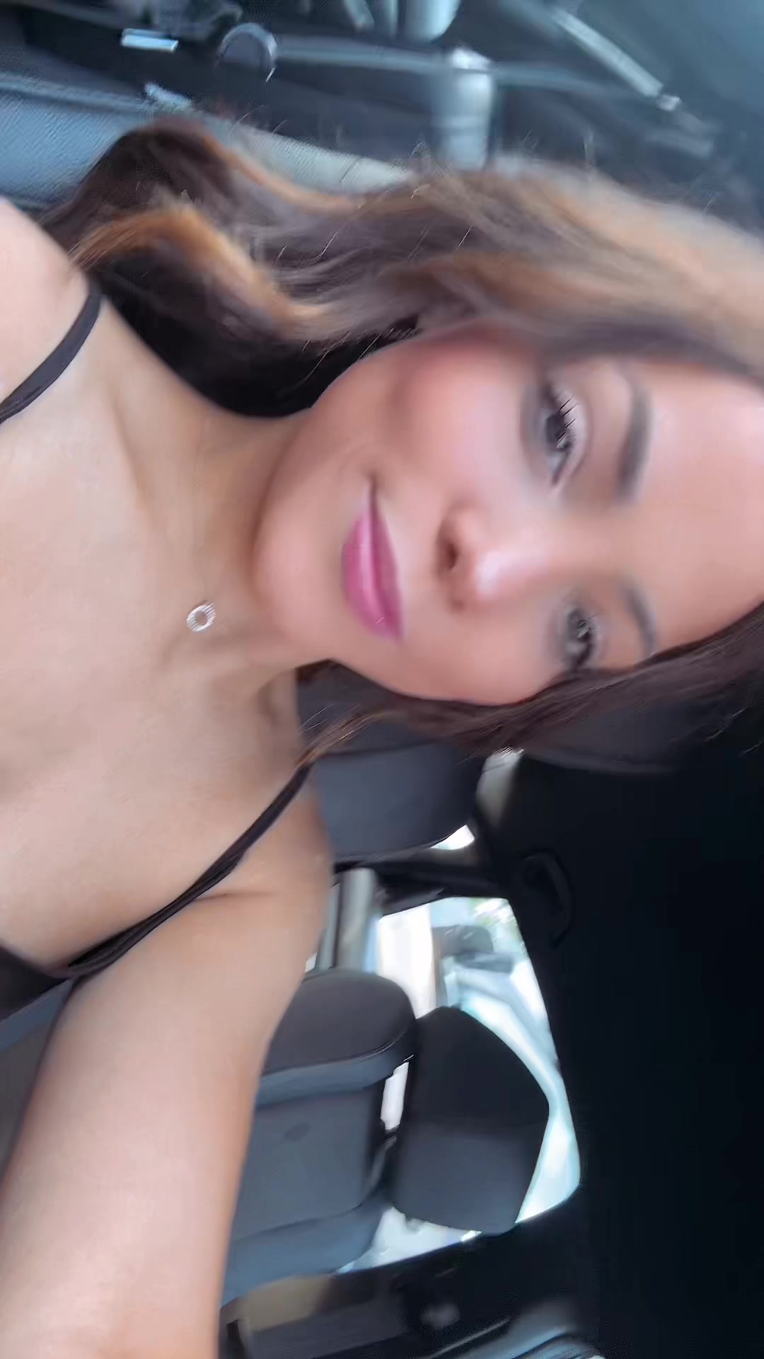 @Nia