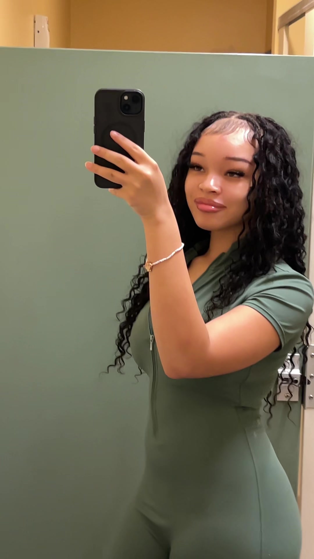 @zeueevah