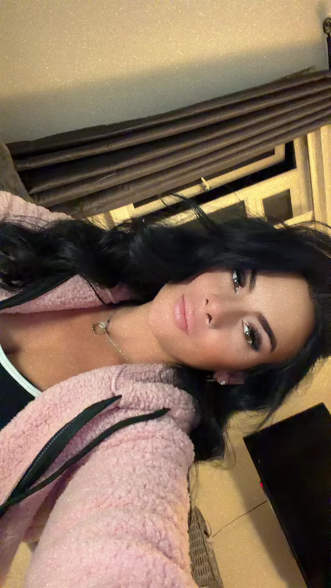 @CHLO3๐ฉถ