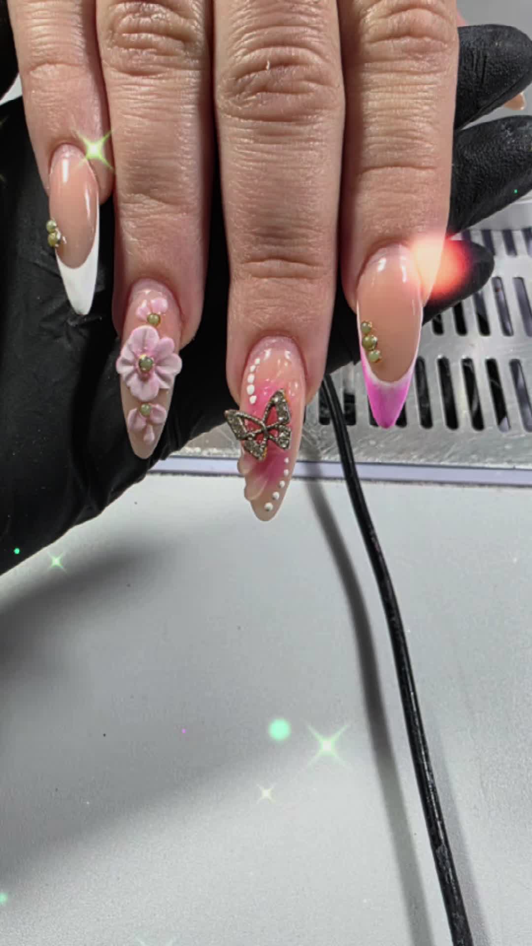 @Juli _nails 💅