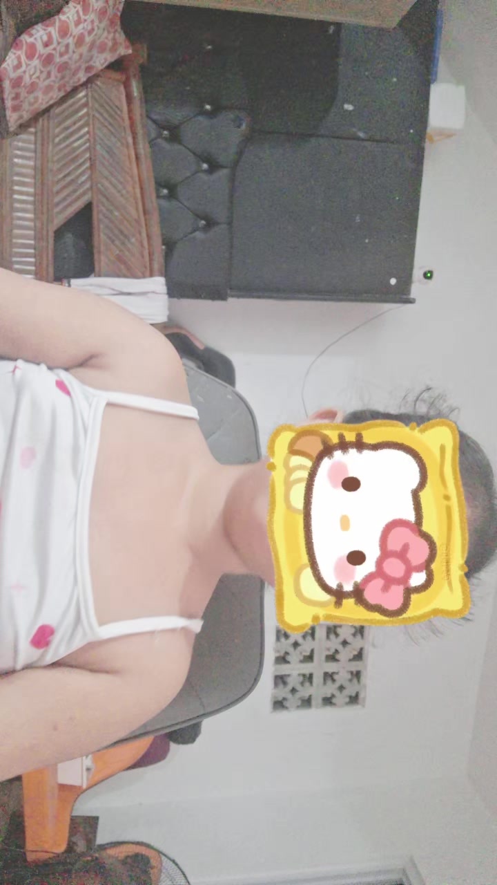 @<zoe>