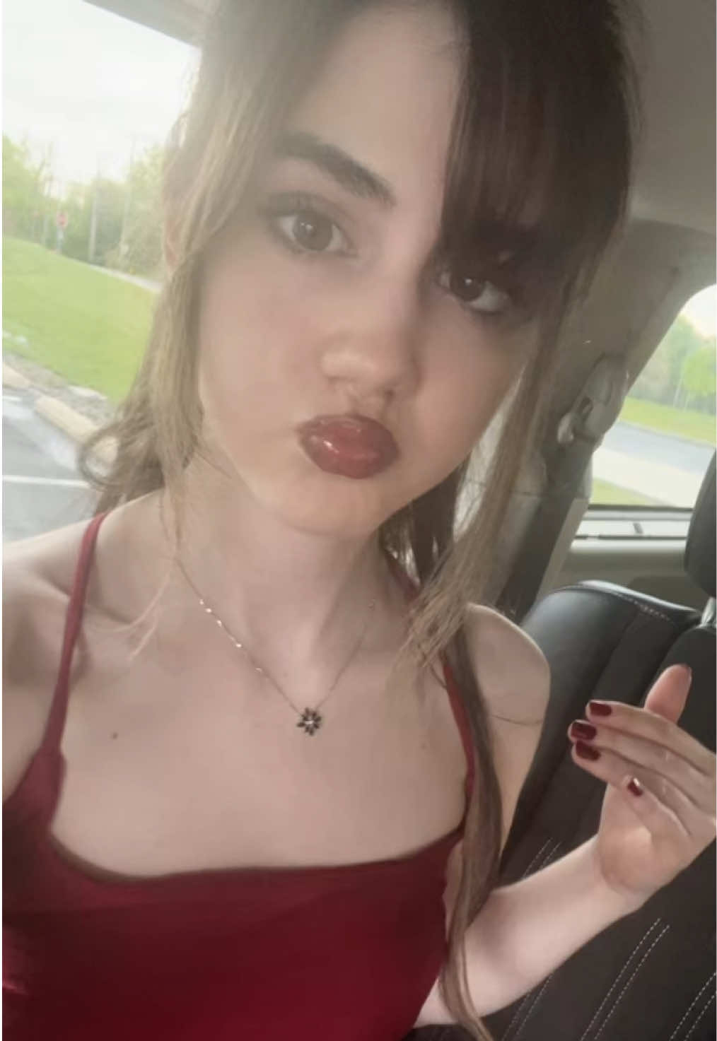 @🦄