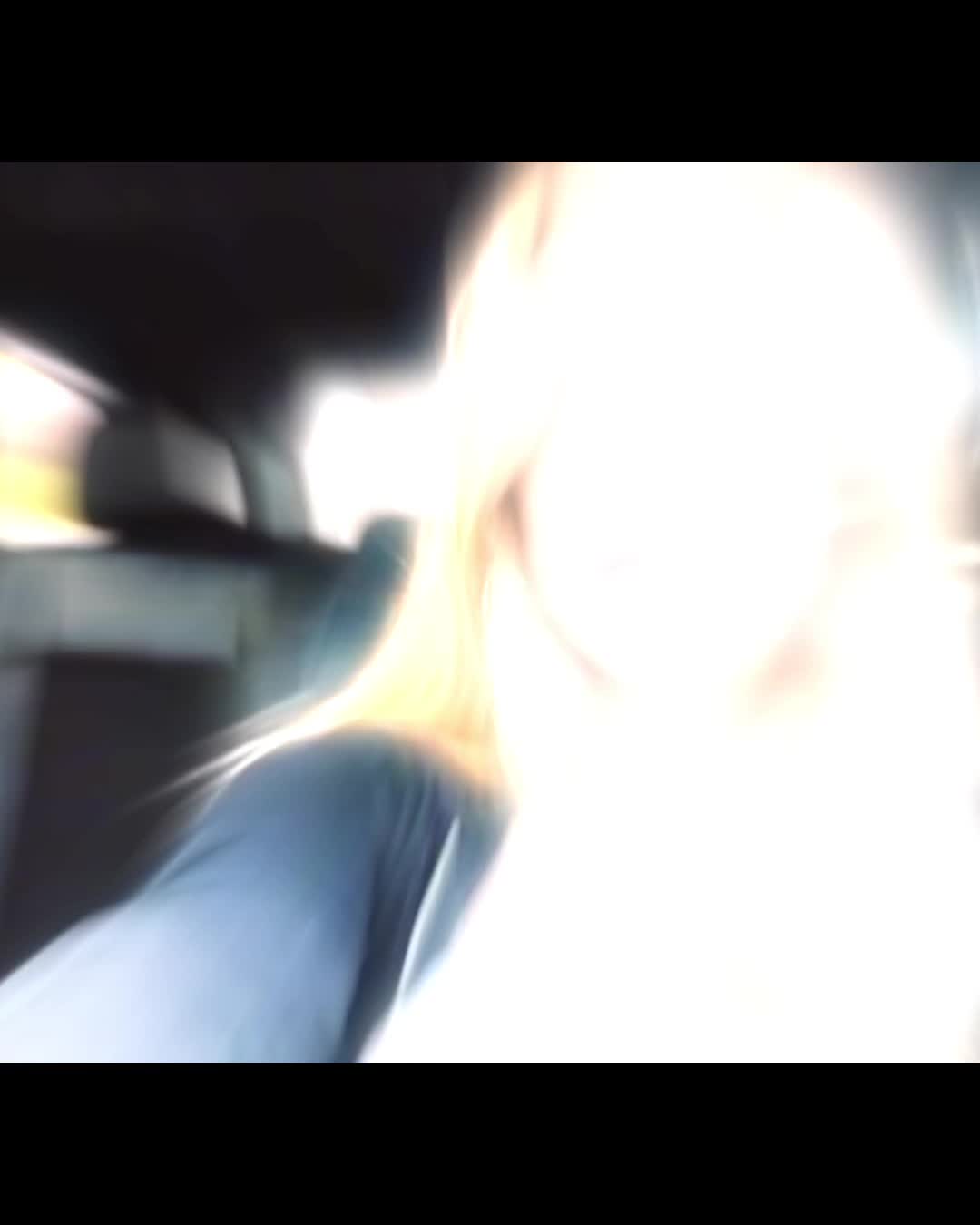 @𝘏𝘰𝘭𝘭𝘺