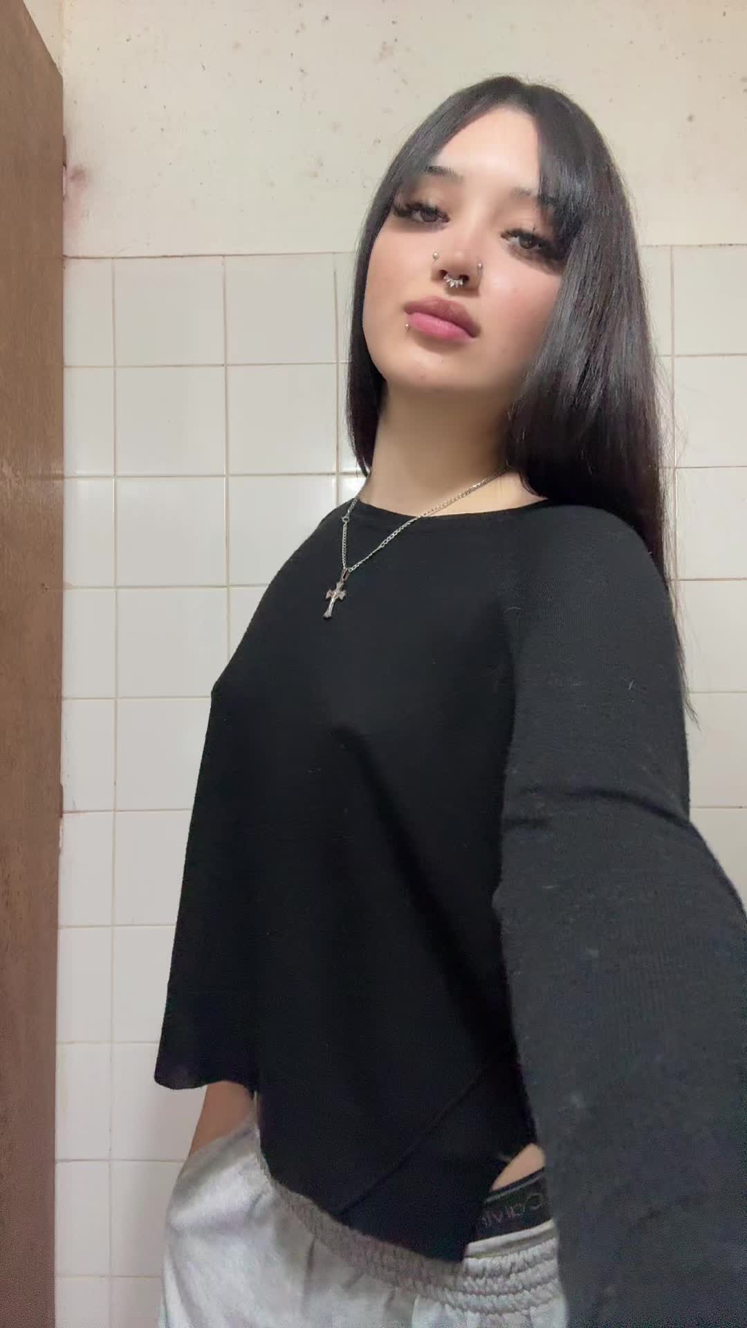 @๐๐พ๐๐
