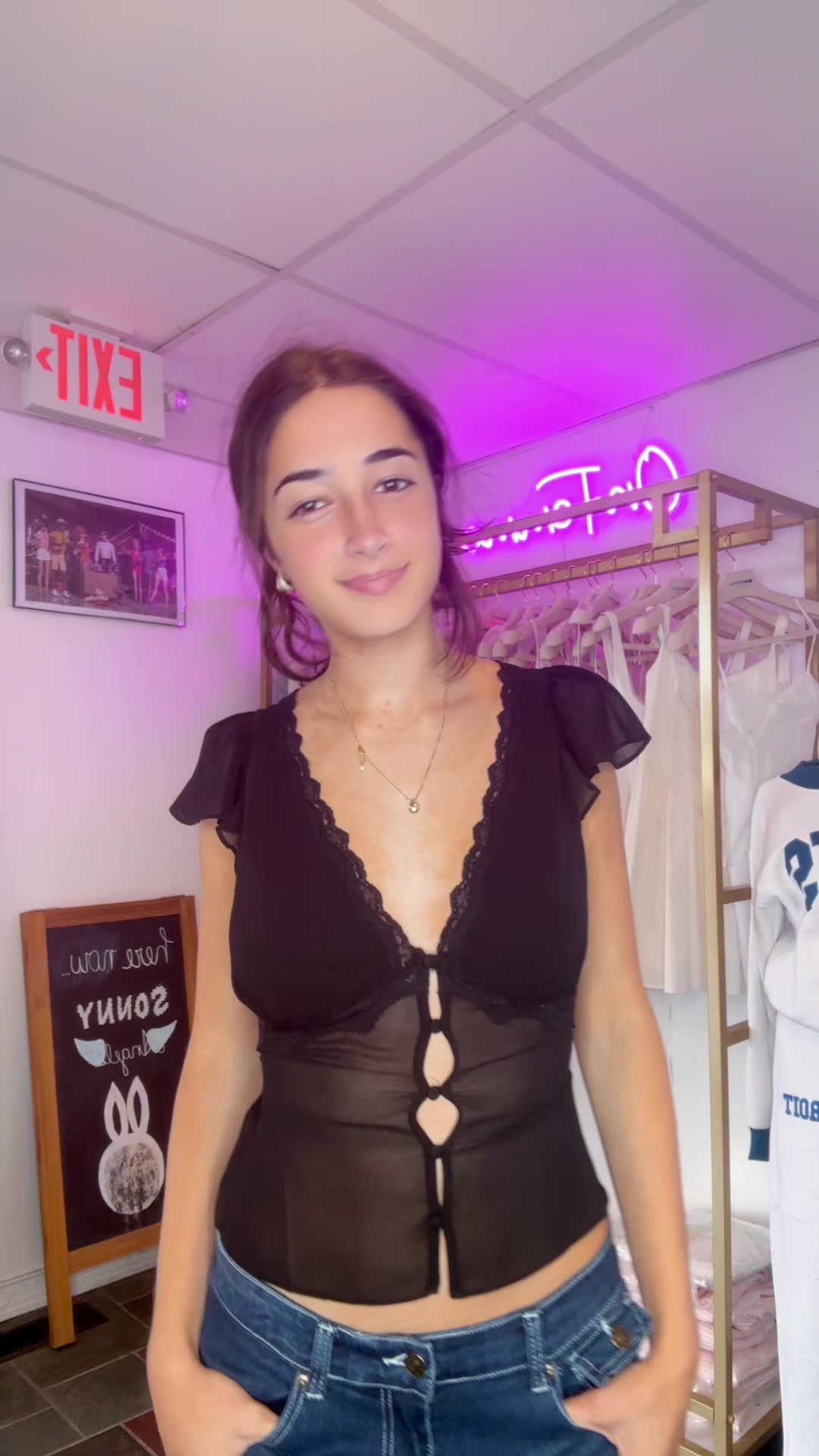 @OnFemme by Lindsey&rsquo;s Kloset