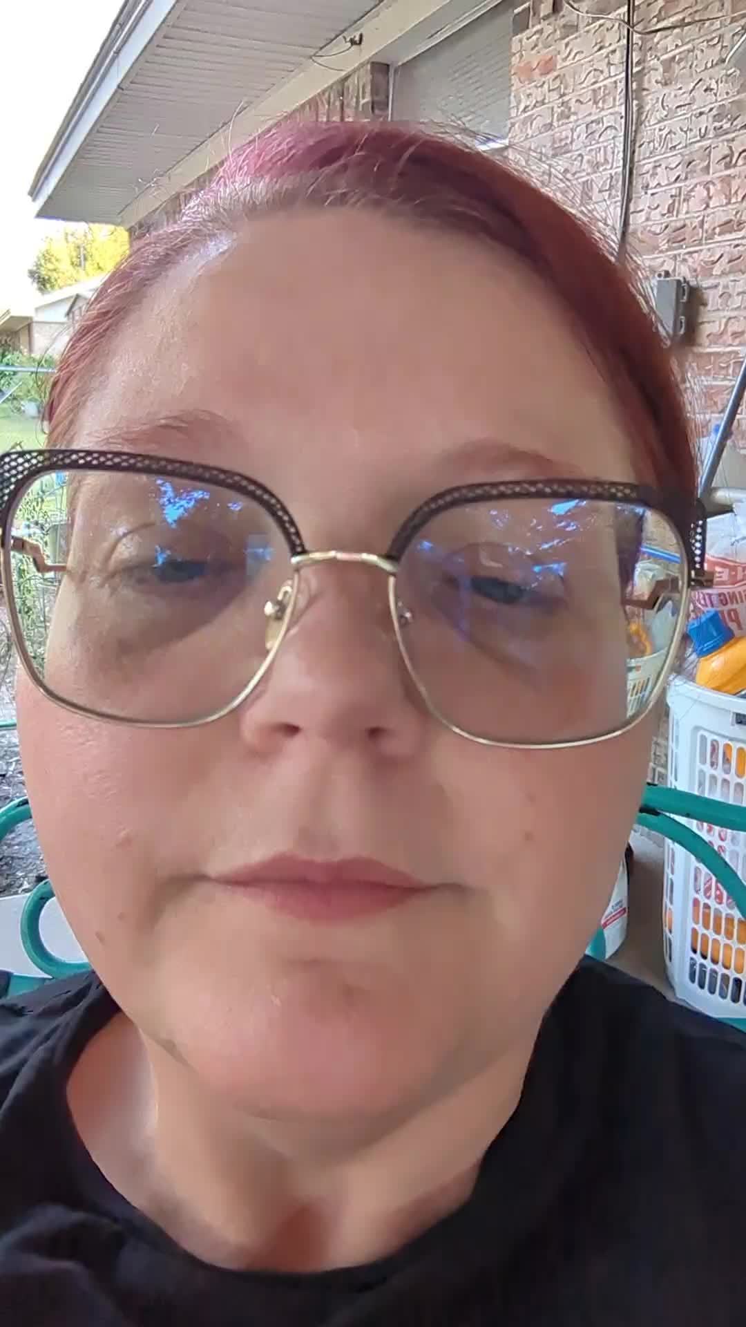 @GeekyNoelleLovesToRead