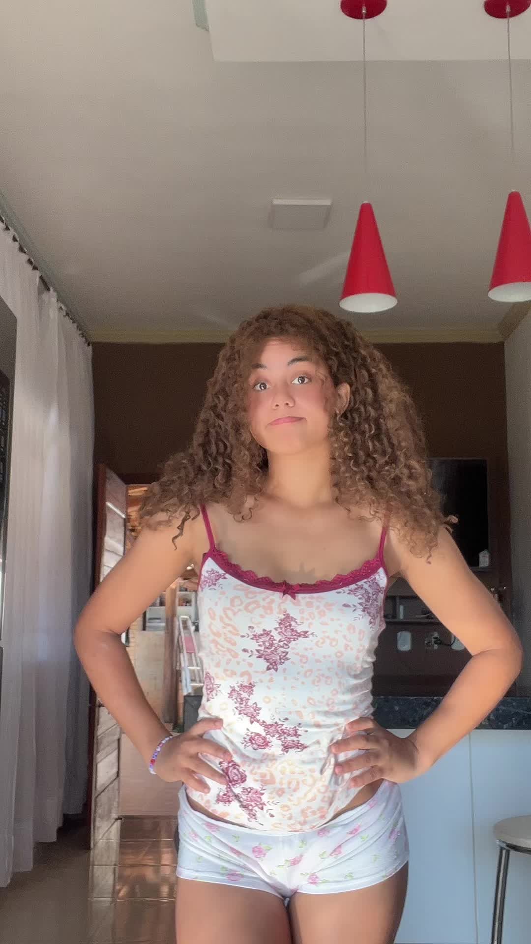 @*Sara*